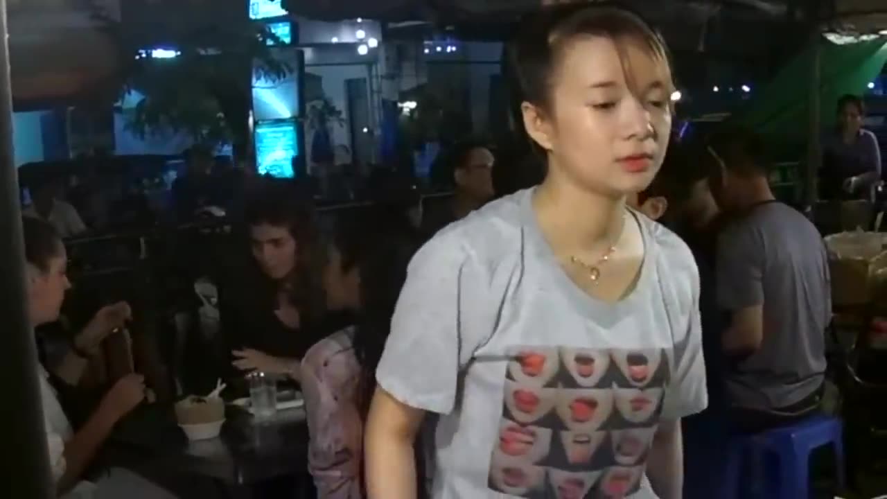 Cambodian Girls will treat you like a king, as long as you are a gentle foreigner