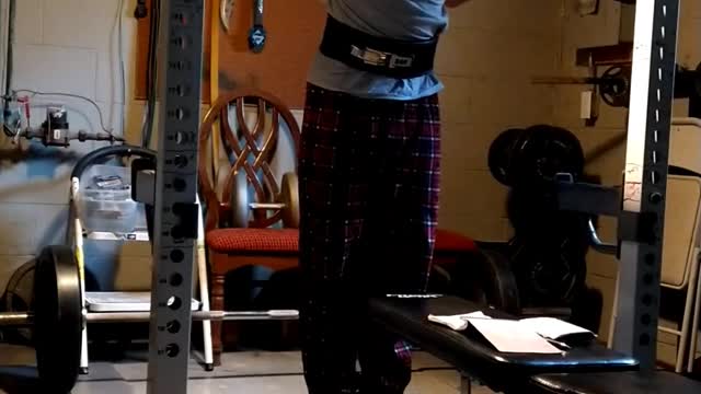 315 messing around with squat stance