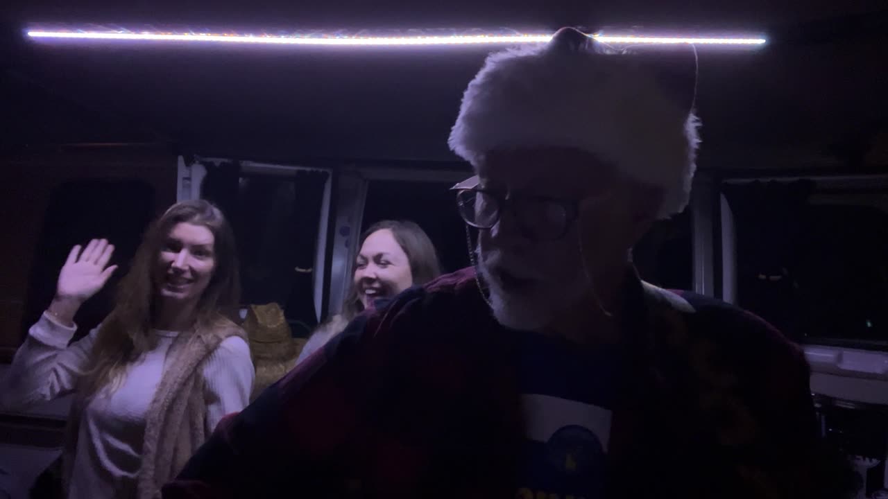 Drinks in the Driveway: Christmas 2023 - Up on the Housetop