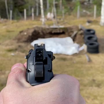 Beretta 92fs "M9" POV