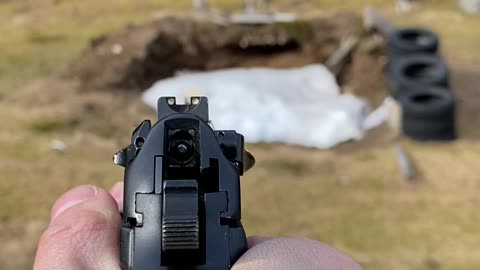 Beretta 92fs "M9" POV