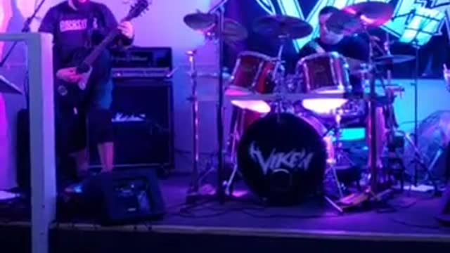 Viken "Enter Sandman" Metallica Cover