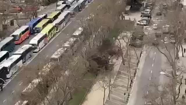 More than 1000 buses in Madrid (Spain) with farmers and ranchers demonstrating