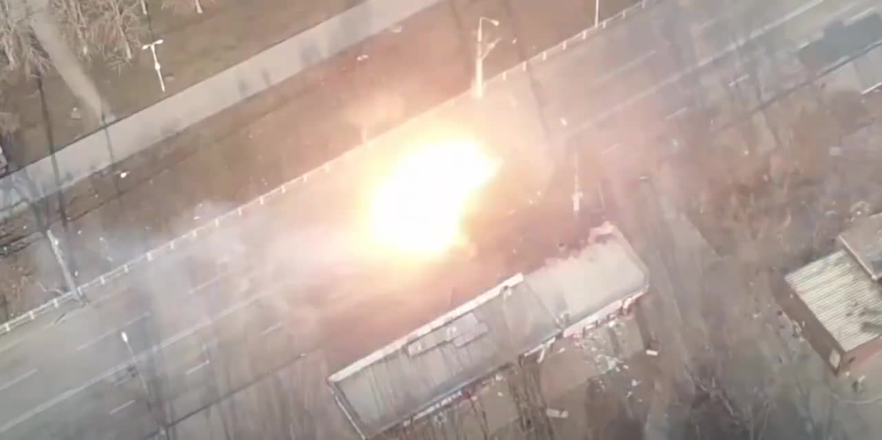 drone footage of the moment the Russia tank was destroyed | Hodge Podge