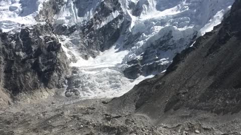 Glacier below Mt.Everest