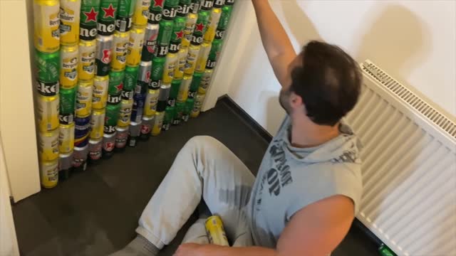 TRAPPED BY BEER _ Tate Confidential Ep. 46