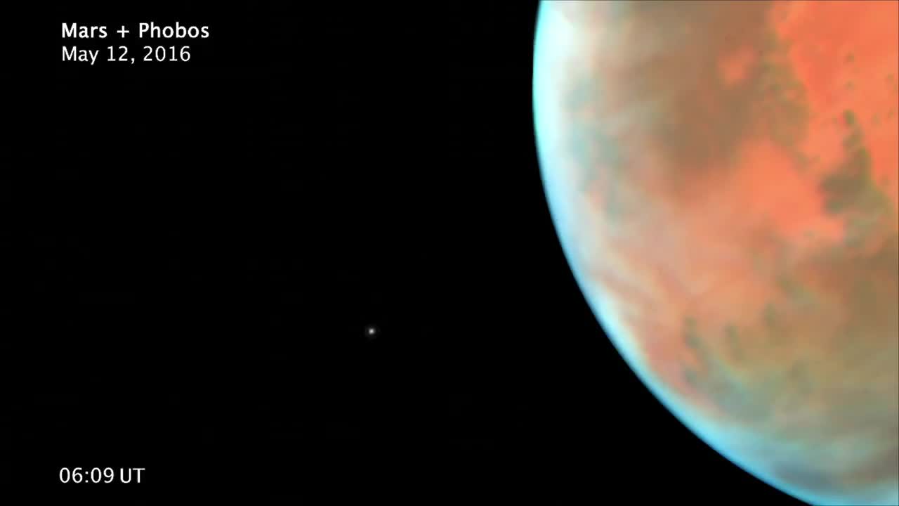 Time-lapse video of Phobos in orbit around Mars (annotated and smoothed)