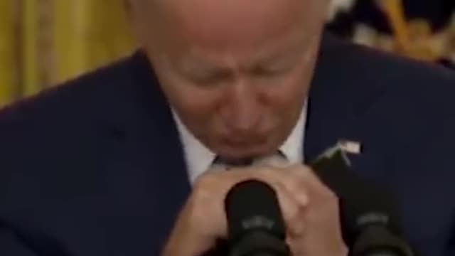 LOL: Football Fans Chant ‘Fk Joe Biden’ At Multiple Games 😆