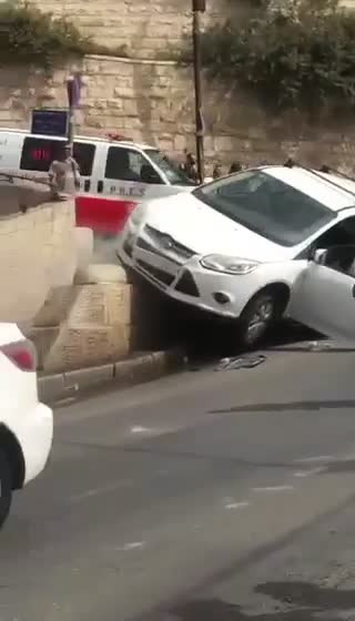 Arab Muslim Violence on Jerusalem Day - Lynching of Jewish Driver (angle 1)