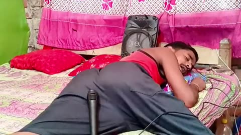 Funny vedio in sleep in man sound in pus