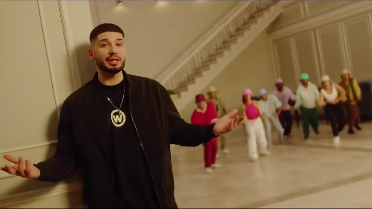 Is kr$na famous because of emiway bantai ??