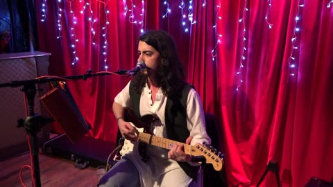 Tariq B Music B Bar LIive Music Sessions 4 17th Decemer 2015