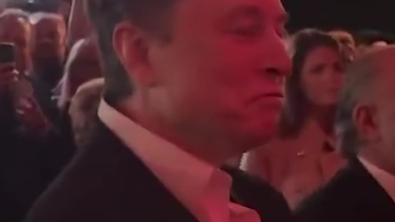 Elon Musk seemingly dubbed 'George Soros of the right' at Mar-a-Lago