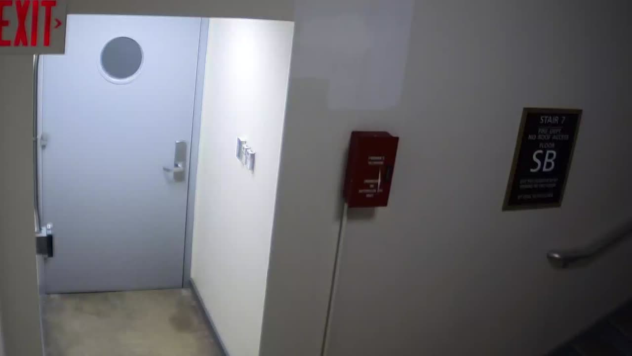 6111RHOBSBSWStair7_2021-01-06_00h00min01s527ms.mp4