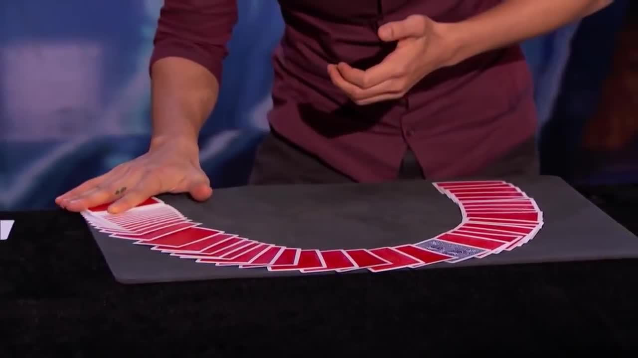 Sin Lim: the best Card Magician!