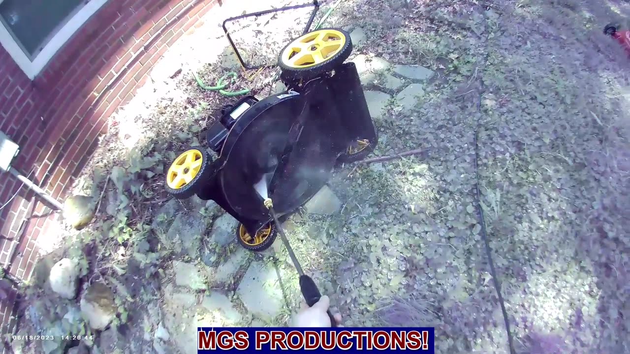 PRESSURE WASHING THE DAY AWAY (PART 1)