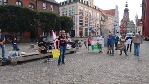 Greifswald - Uwe mit Ausführungen zu den Impfnebenwirkungen 22-08-2022