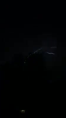 Super cámara lenta capta la épica caída de un rayo