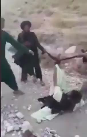 Afghanistan: Taliban torturing alleged critic