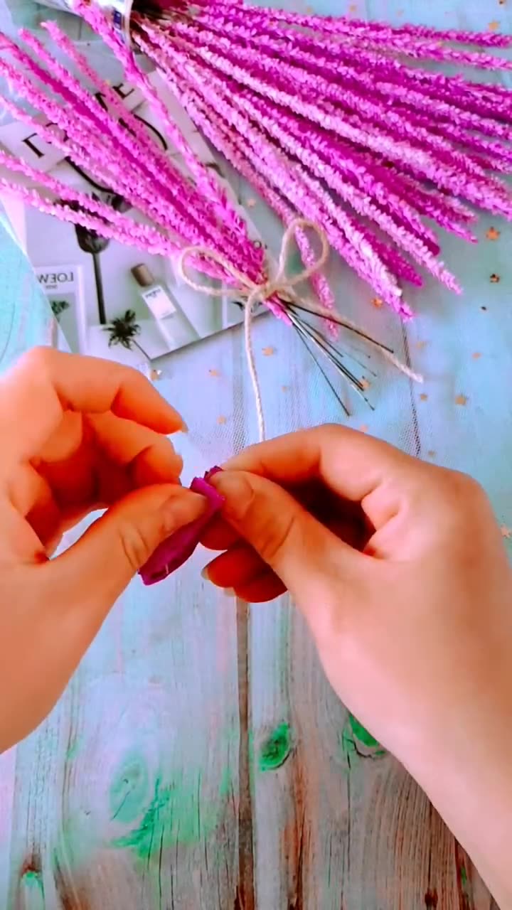 How to create beautiful sticks by paper