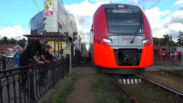 Humans vs Trains