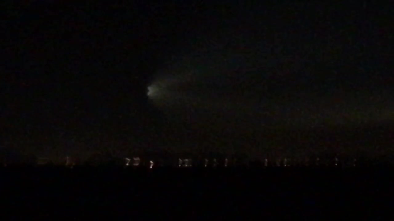 Massive meteor falling over Phoenix