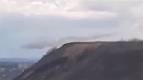 rassian pair of su - 25 jets sudde gain of altitude release the artillery and go back