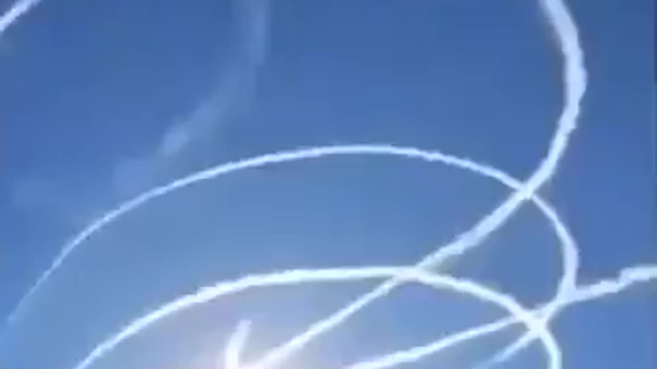 A BEAUTIFUL DAY OF SPRAYING DEMONIC SUN WORSHIPPING "TARDS" OF FLAT EARTH'S SUN PORTALS