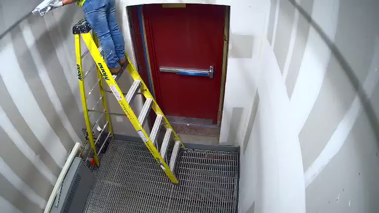 5194CHOB05C5BN1RoofExit_2021-01-06_04h20min02s023ms.mp4