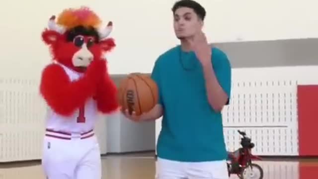 Benny The Bull Cures Deanobballin