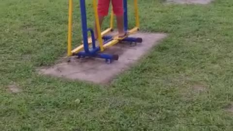 Meu Garoto treinando perde as Gordurinhas.