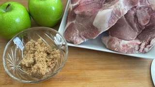 Pork Chops With Apple Rings