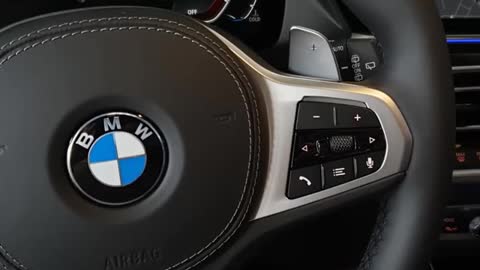 Display The Interior Structure Of BMW In All Directions