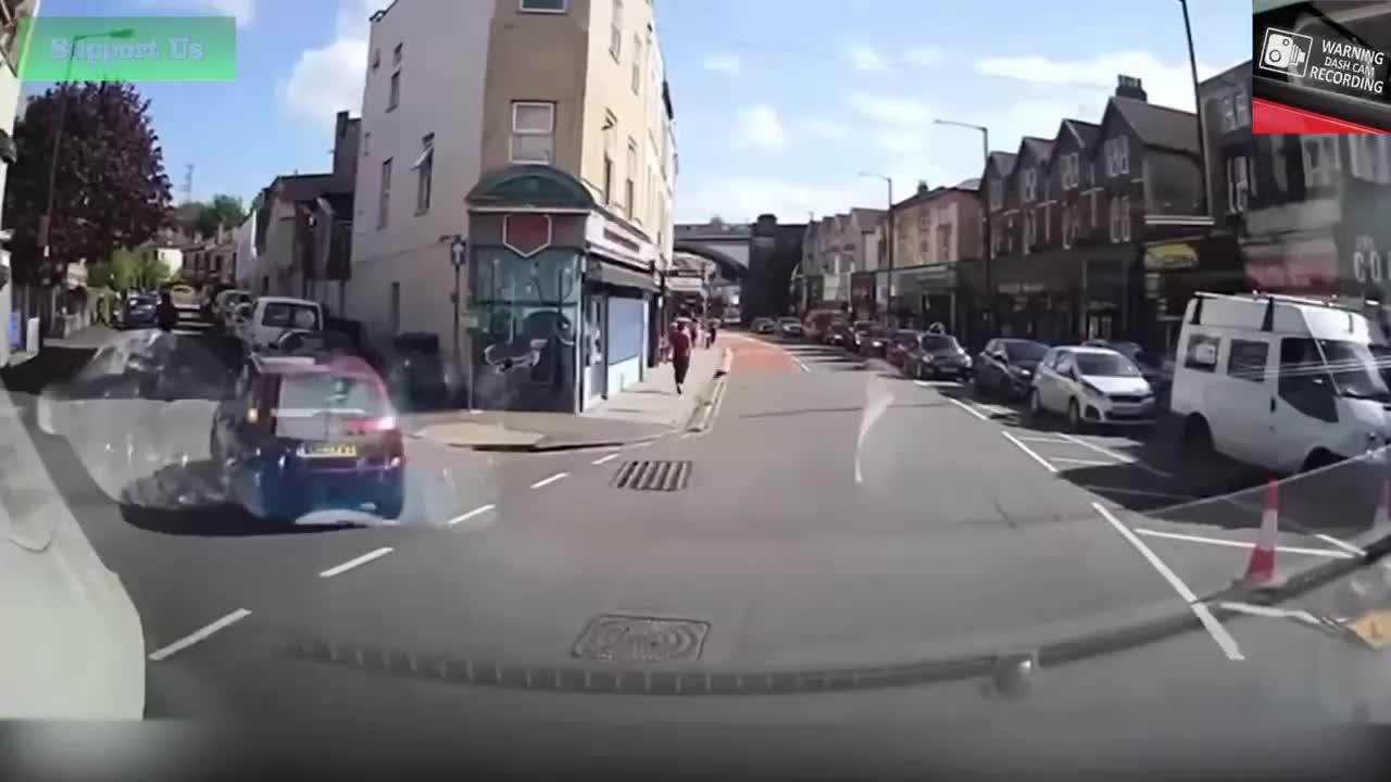 UK dash cam UK Road Rage UK 2021 - Crashes - Dashcam - Bad Drivers Vol.6