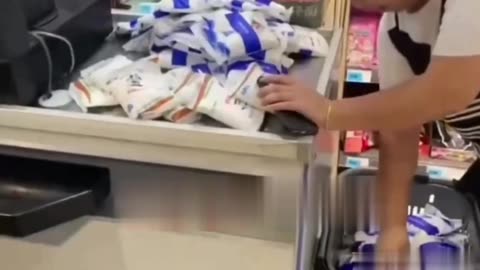 CHINA - chaos in supermarkets as crowds rush to stock up on salt