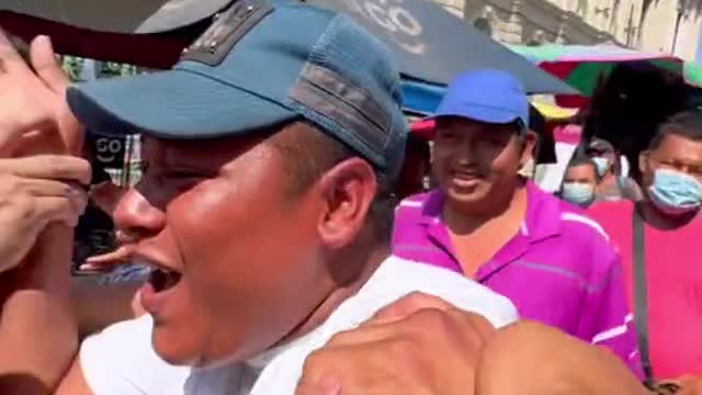 Street games in El Salvador