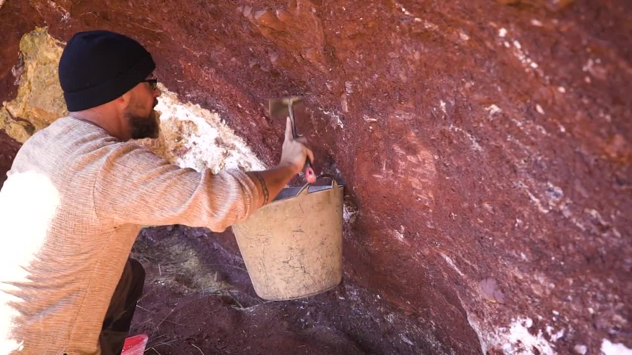 In their hands,reshaping pottery of the european bronze age