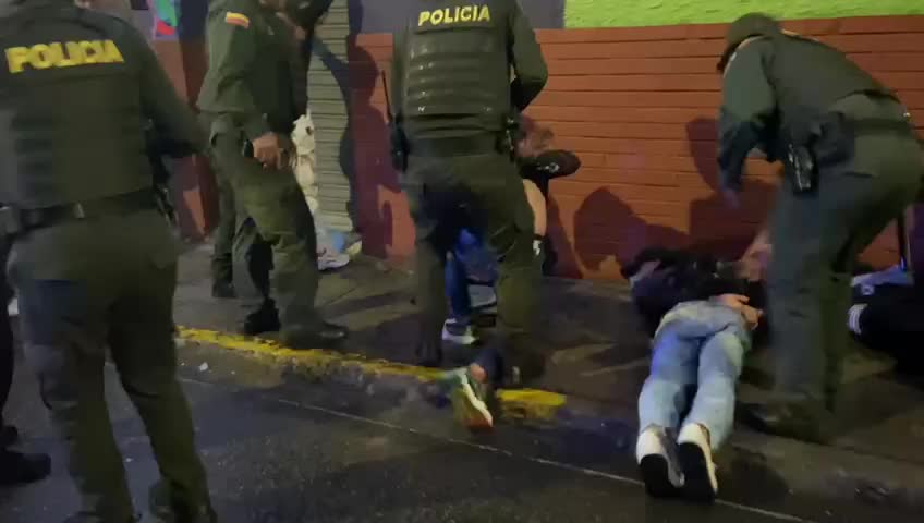 Cinco presunto ladrones en el centro de Bucaramanga