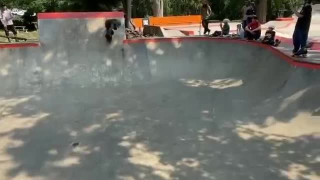 Do you dare to skateboard like this?