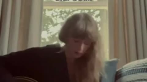 Taylor Swift Feet/Soles- Making Music