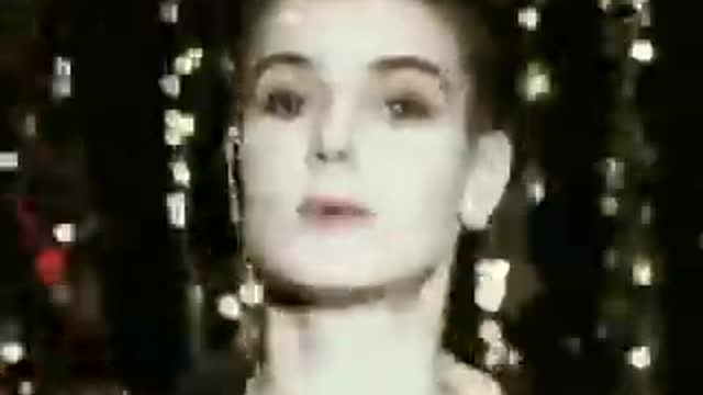 Sinead O'Connor - The Emperor's New Clothes