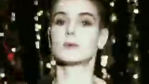 Sinead O'Connor - The Emperor's New Clothes