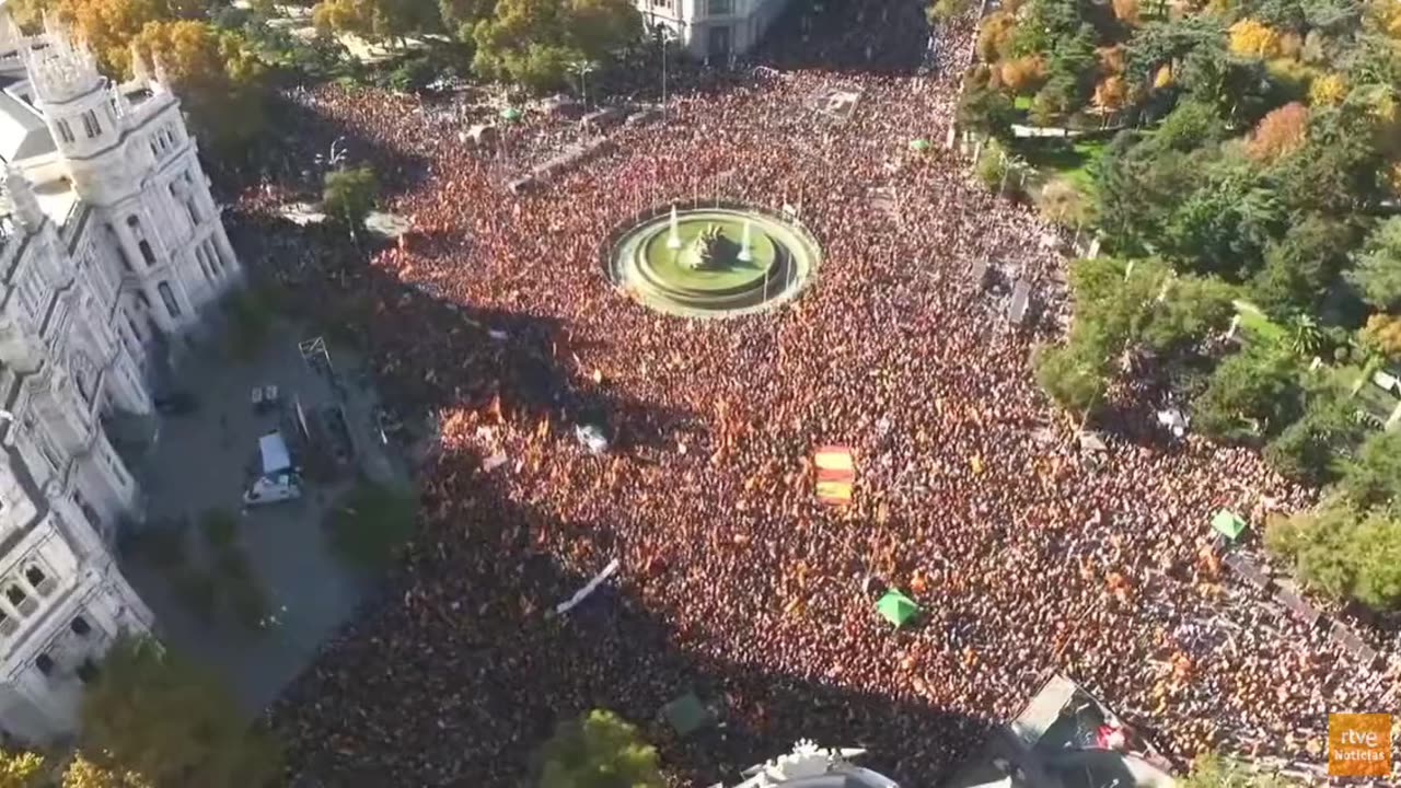 Mass protest against socialist PM Sánchez in Madrid, Spain.