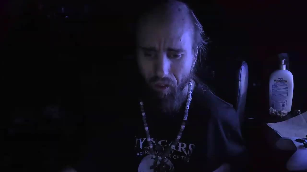 Cyraxx live on YT. "Yall trolls are a F*CKING JOKE". 5/25/2024.