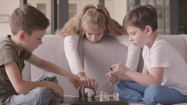 kids playing chess