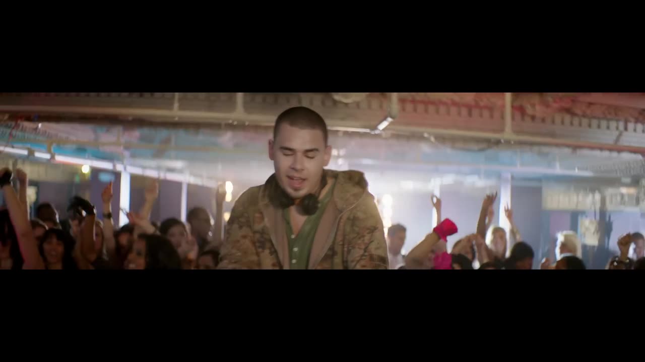 Pitbull Give Me Everything ft NeYo Afrojack Nayer_1080p