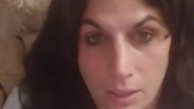 Amanda Grace Talks..Being Assaulted With A Toy Daschund By Chloe!!!