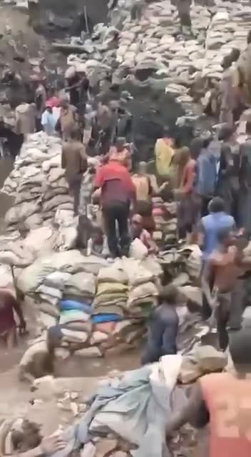 mountain collapsing in Katanga revealing massive amounts of copper.