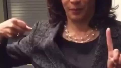 Kamala Harris does sign language.