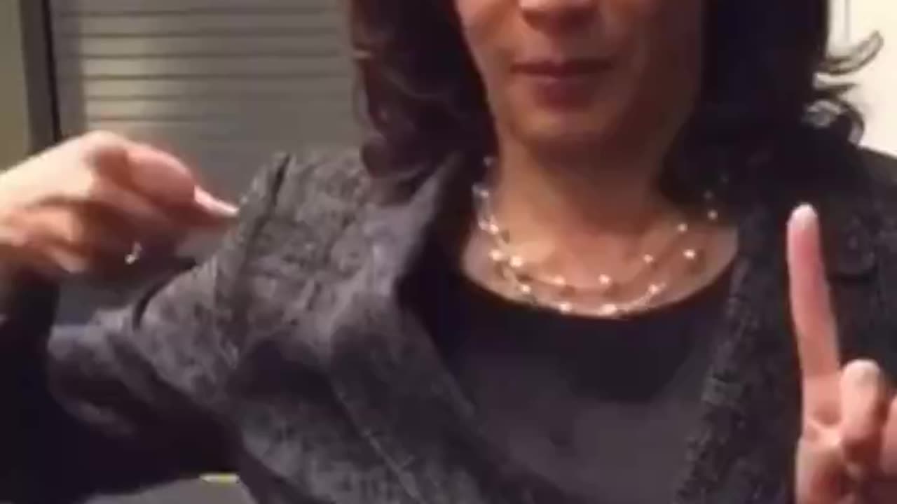 Kamala Harris does sign language.